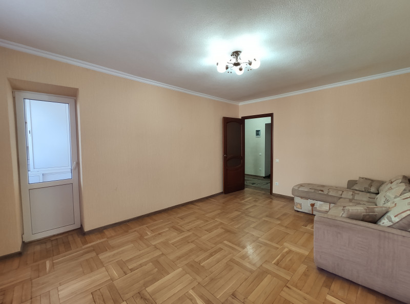 1 комнатная квартира на Королёва проспект
, 40 метров в Ростове - фото 8